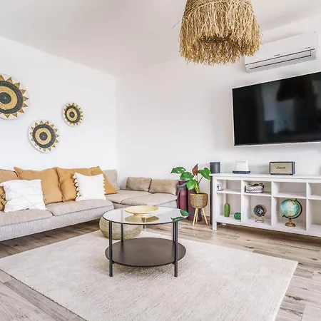 公寓 Seabreeze - Your Beachside Getaway By Lisbeyond