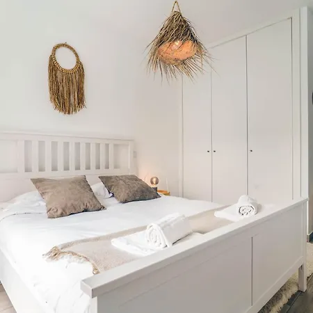 Apartment Seabreeze - Your Beachside Getaway